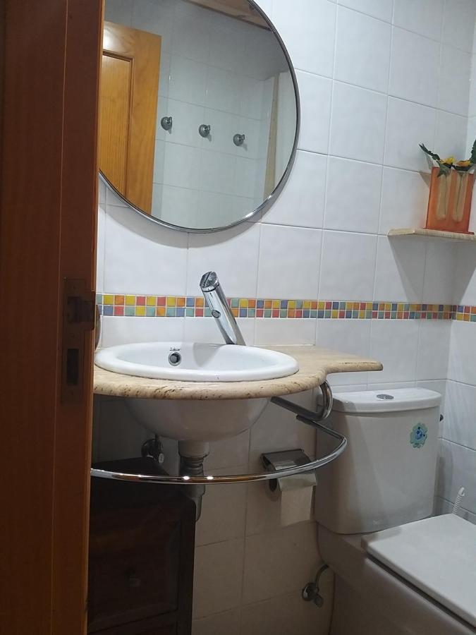 Apartamento Con Pequeno Jardin En El Centro Ferrol Exterior photo